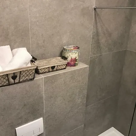 Apartma Street Flat *