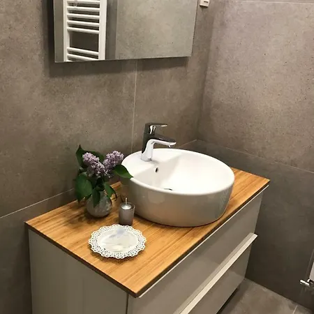 Street Flat דירה לובליאנה